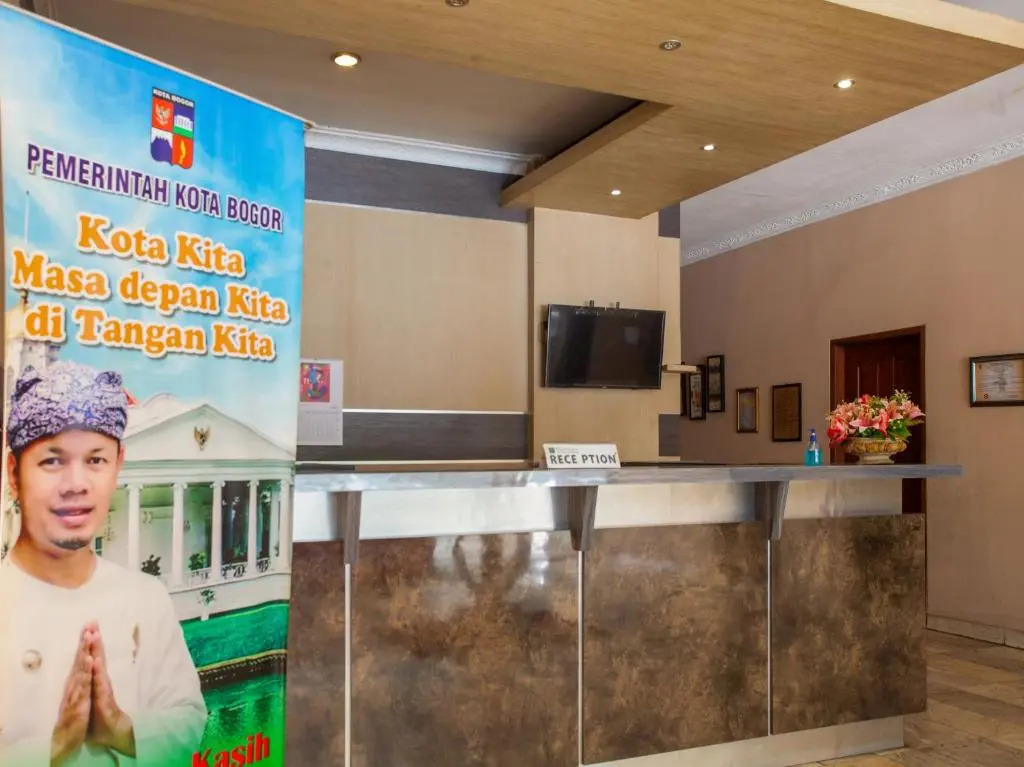 SPOT ON 3858 Elsana Transit Hotel