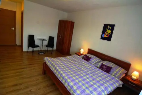 Villa Gold