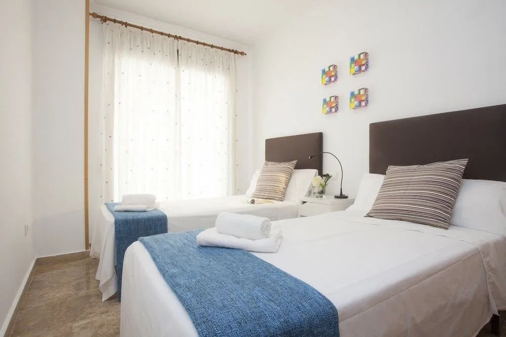 SingularStays Candela III