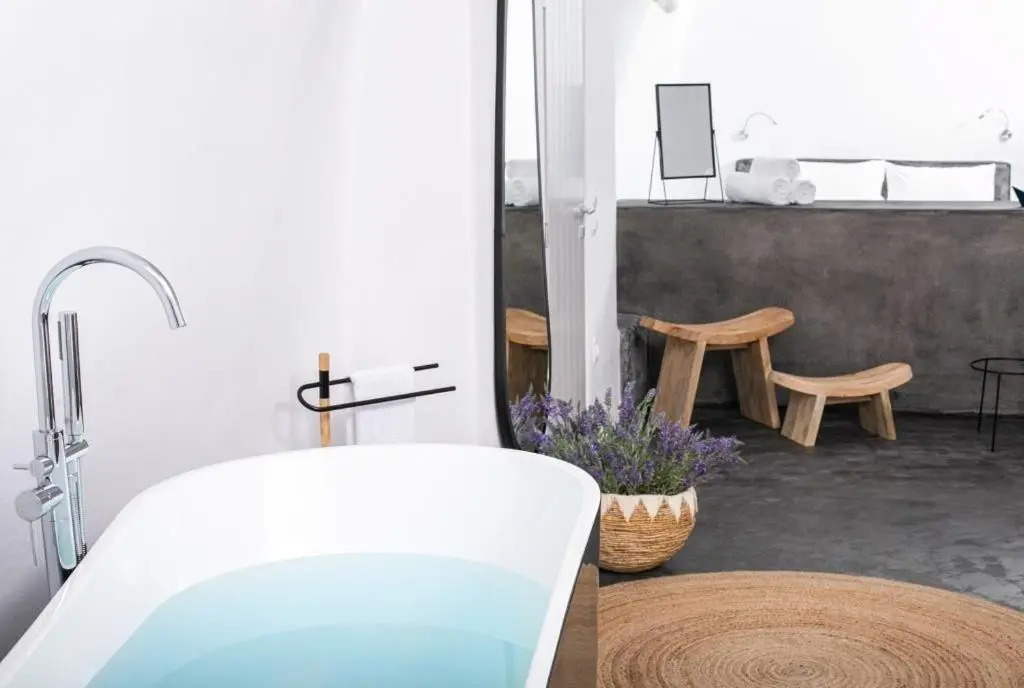 Luxury Santorini Villa Villa Elysian Dyo Private Hot Tub Air Conditioning