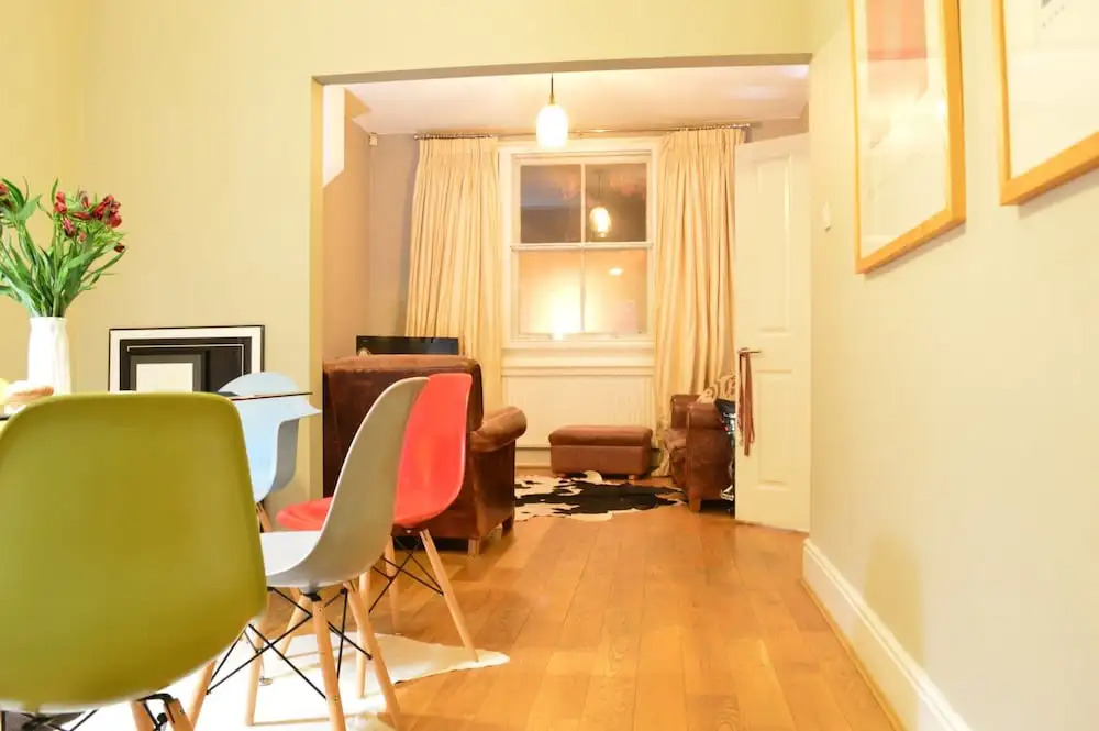 Spacious 2 Bedroom House Close to Notting Hill