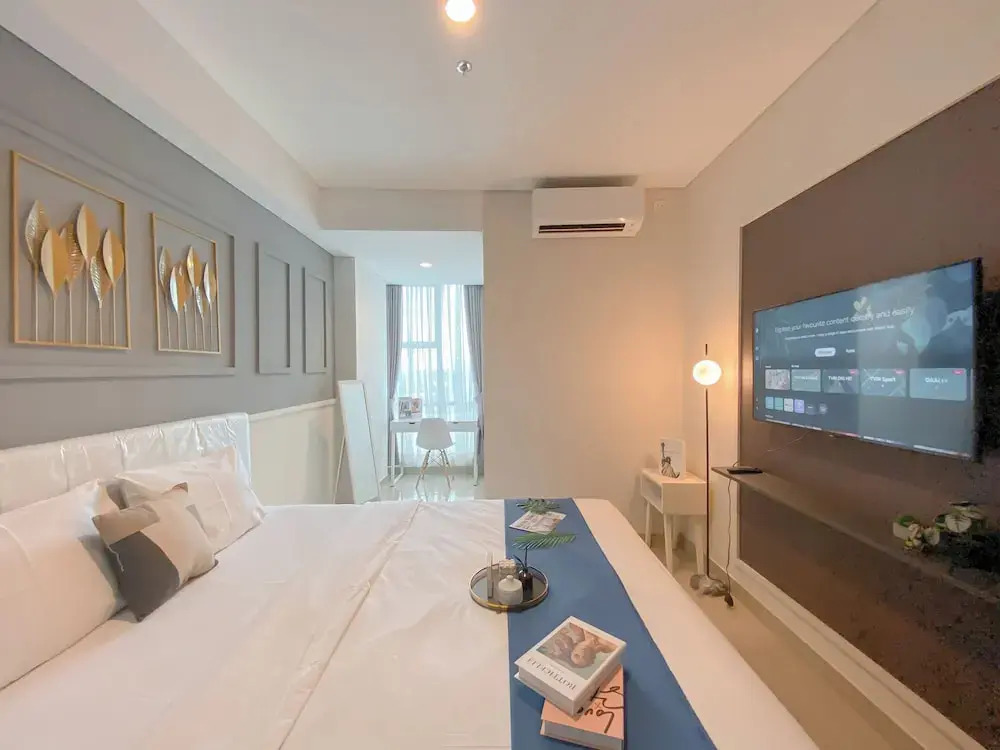 Good Choice and Homey 2BR Apartment Tamansari Iswara