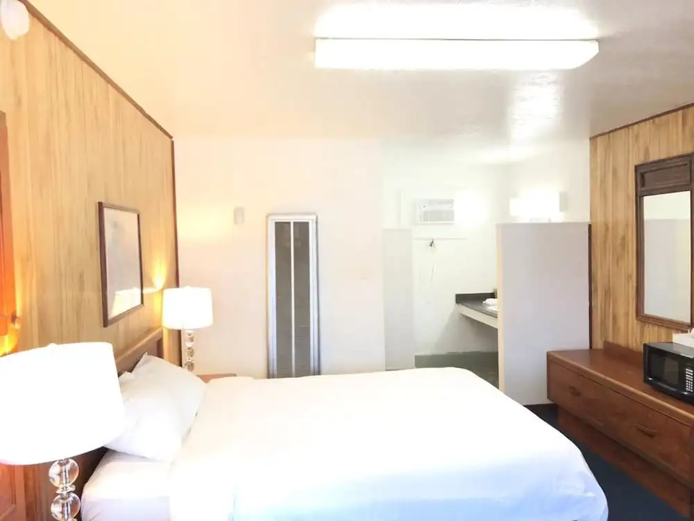 Gulfway Motel and Restaurant