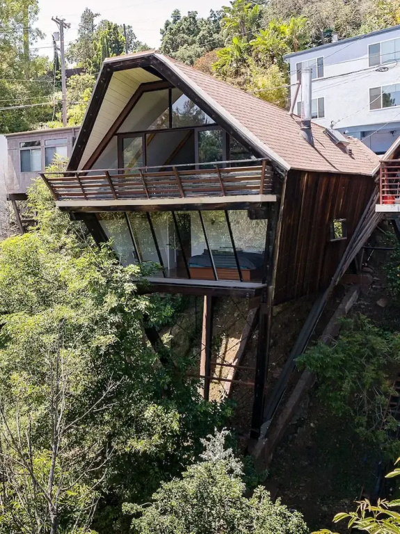 Iconic Gesner Boat House w View of Hollywood Sign