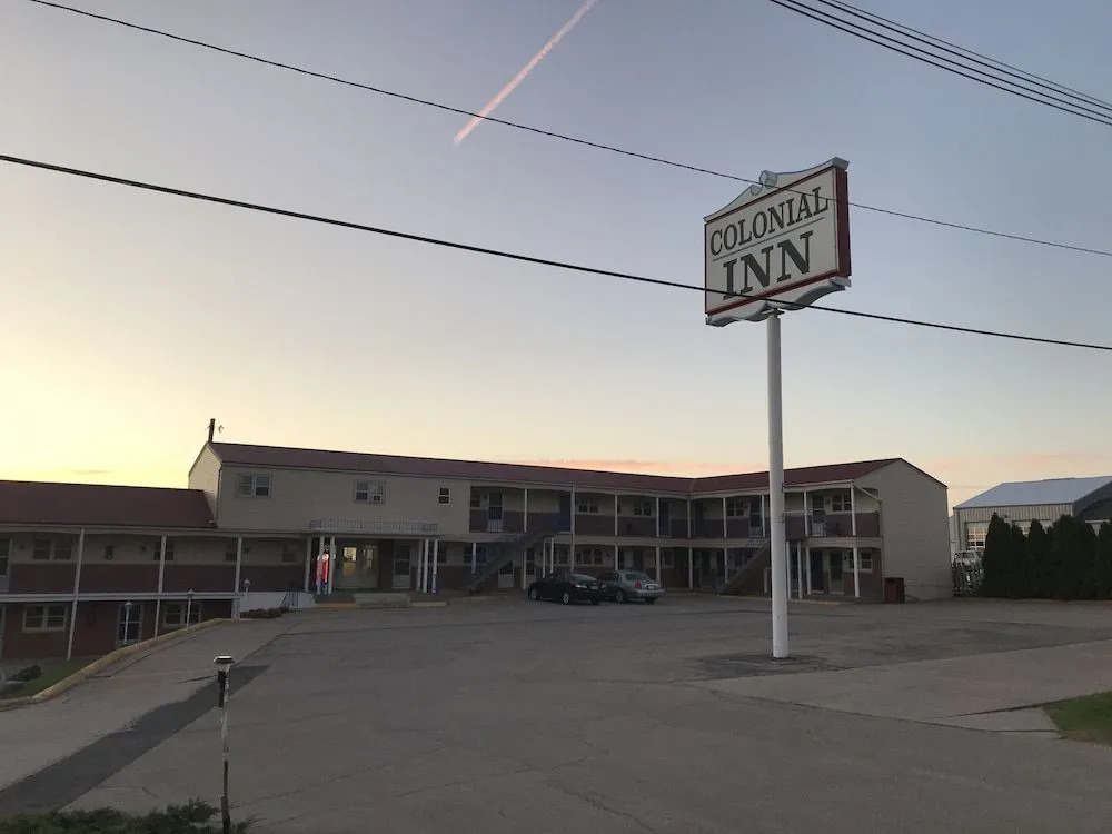 Colonial Inn