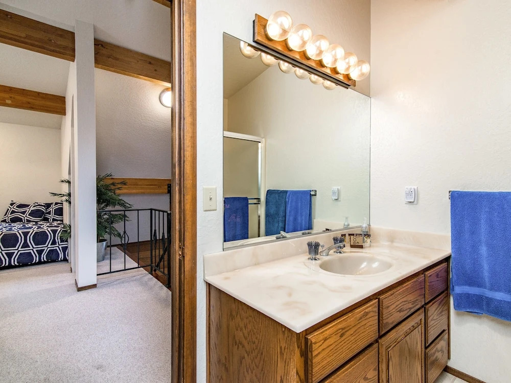 974 Apollo Way House 4 Bedrooms 4 Bathrooms Home