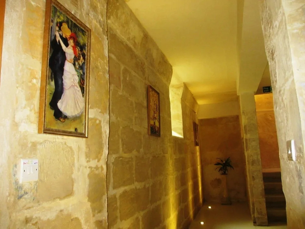 Sapphire Residences - Apartments & Penthouse In Central Sliema By Shortletsmalta