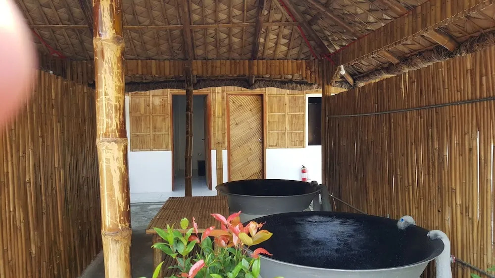 Phil Oasis Hotel & Resort