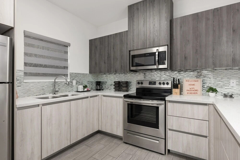 Modern Duplex with Fully Upgraded Amenities