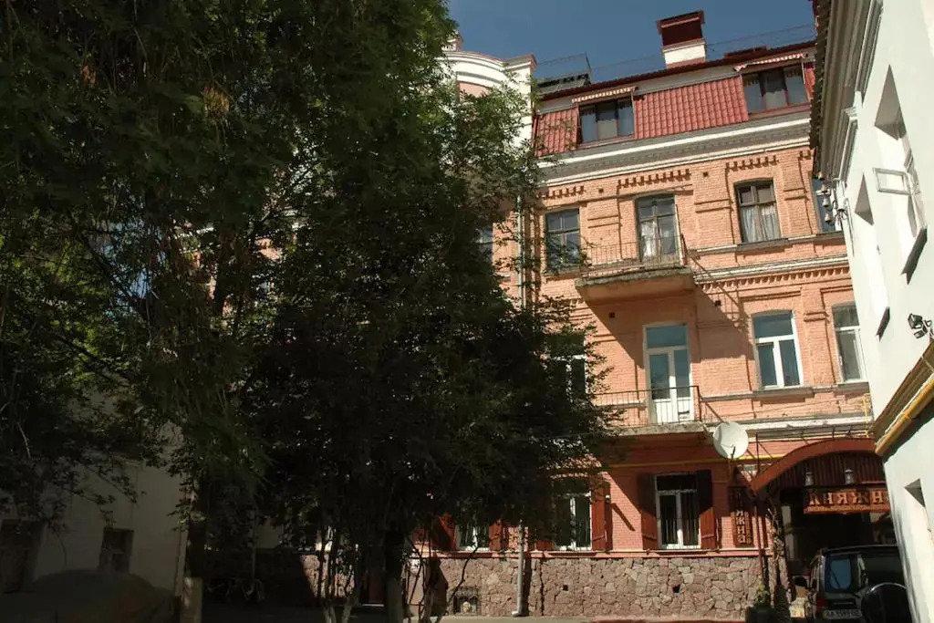 Home Hotel Apartments on Mykhailivska Square - Kiev
