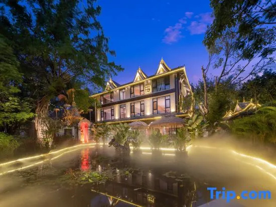 YunGuan Shunde House Resort Hotel  （Jinghong, West Shuangjing Starlight Night Market Shop)