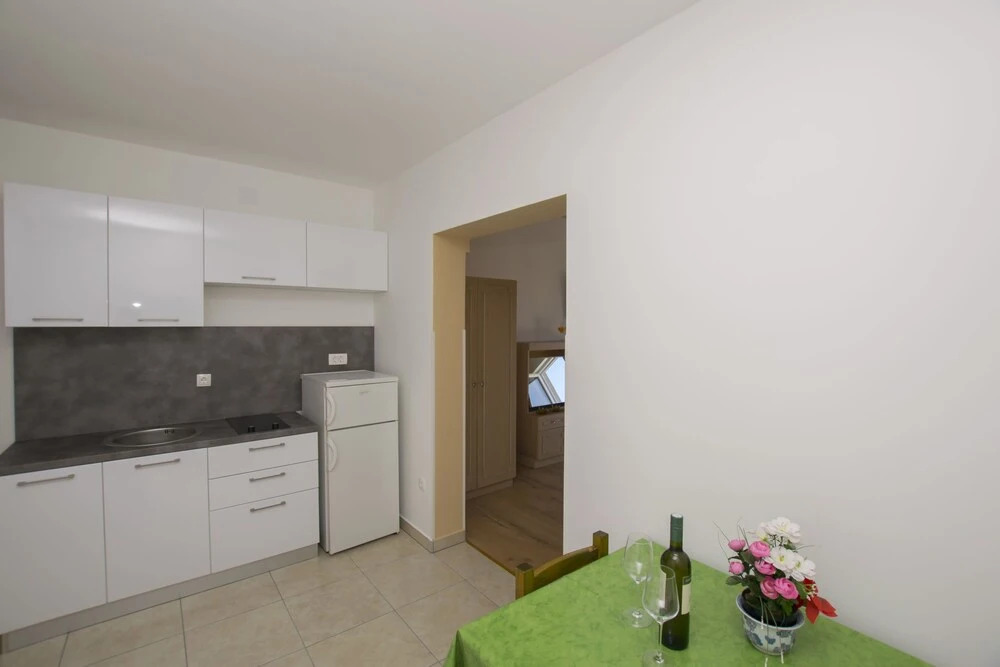 Apartments and Room Central Position