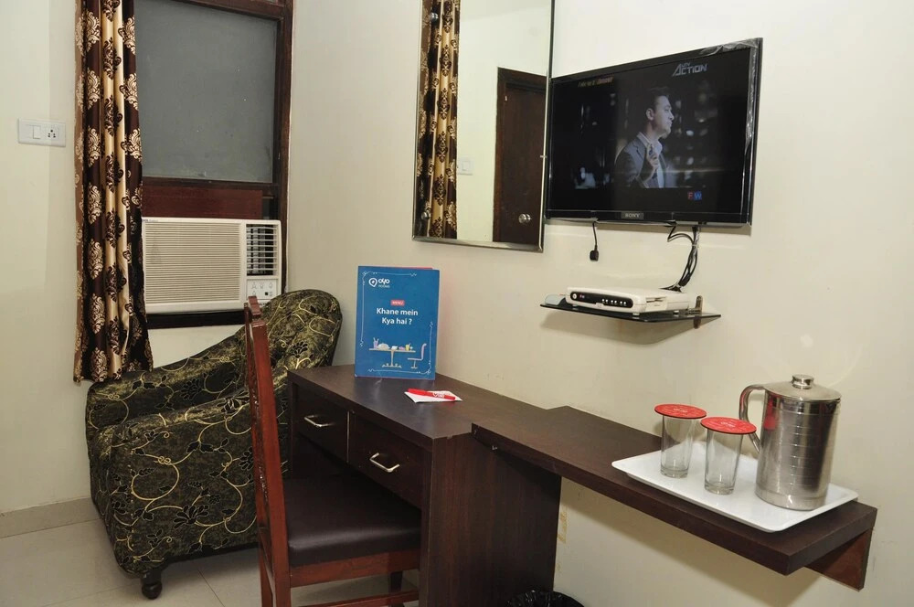 OYO 1610 Hotel Star Metro Inn