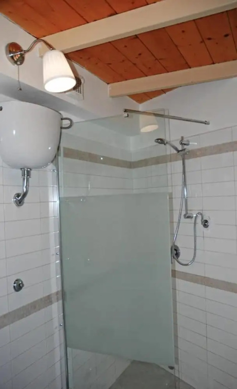Brezzolina 2 Bedroom Apartment With Parking