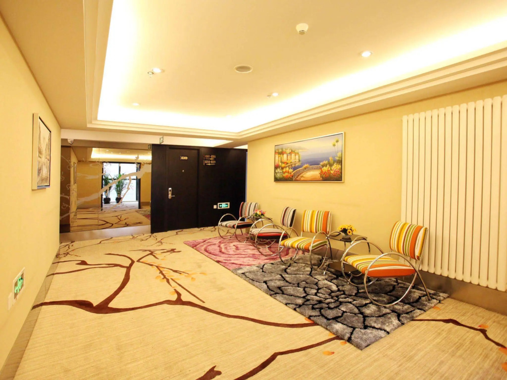 Hong Wei Yi Jia Beijing Wang Jing Hotel