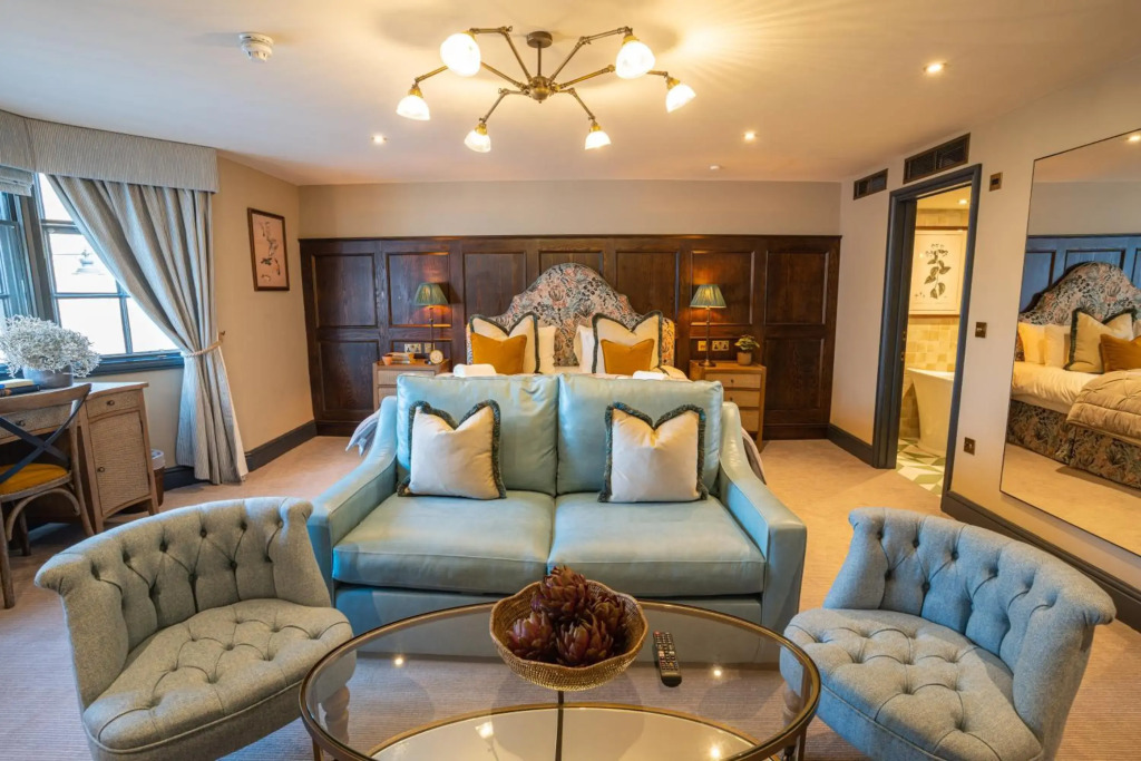 Salisbury Arms Hotel