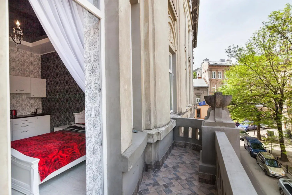 Apartment on Dudayeva 17