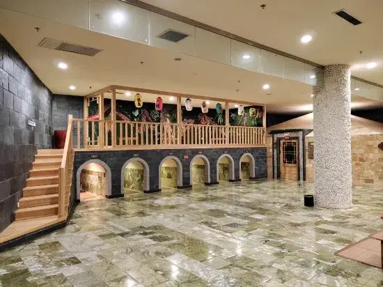 Jinbi Spa Club
