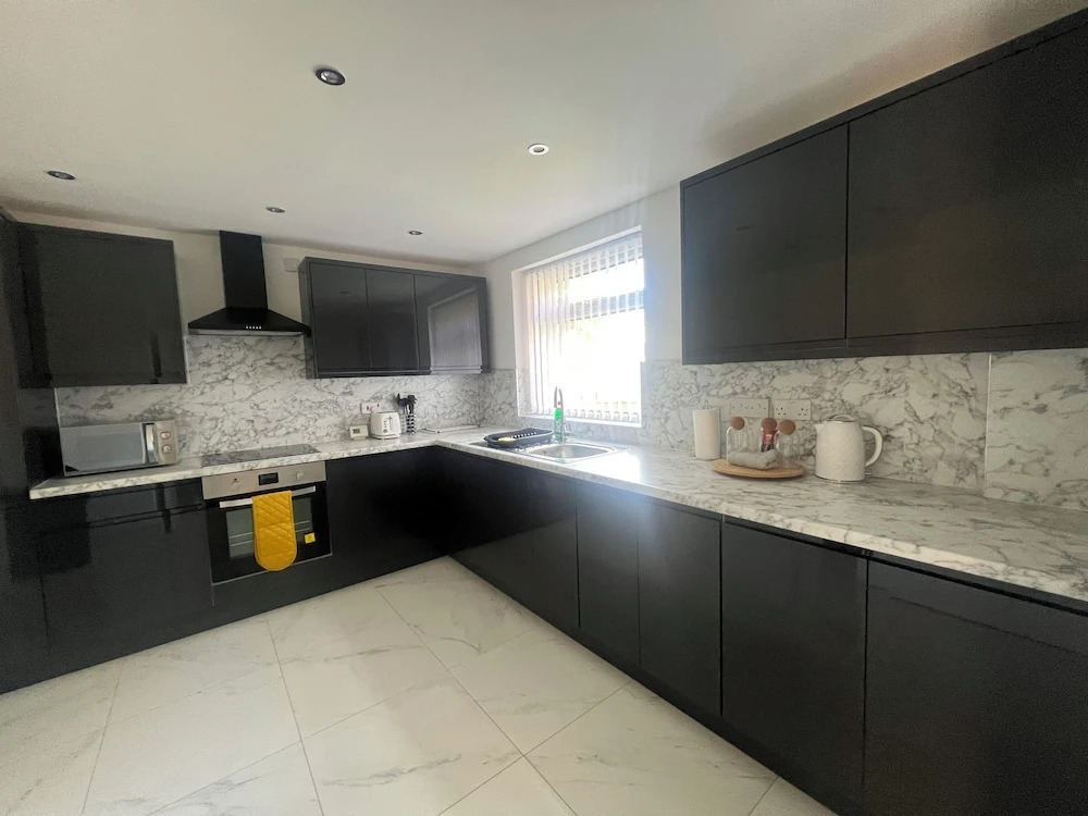No 29 - Beautiful 4-bed House