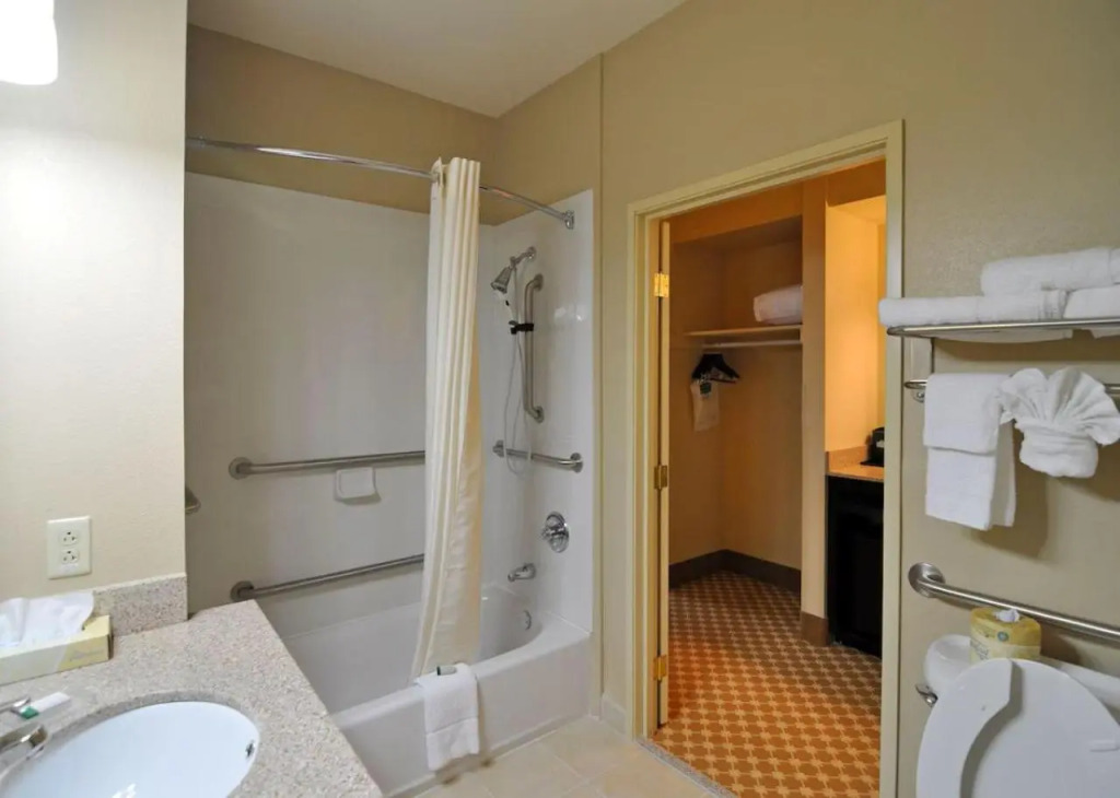 Country Inn & Suites by Radisson, Conway, AR