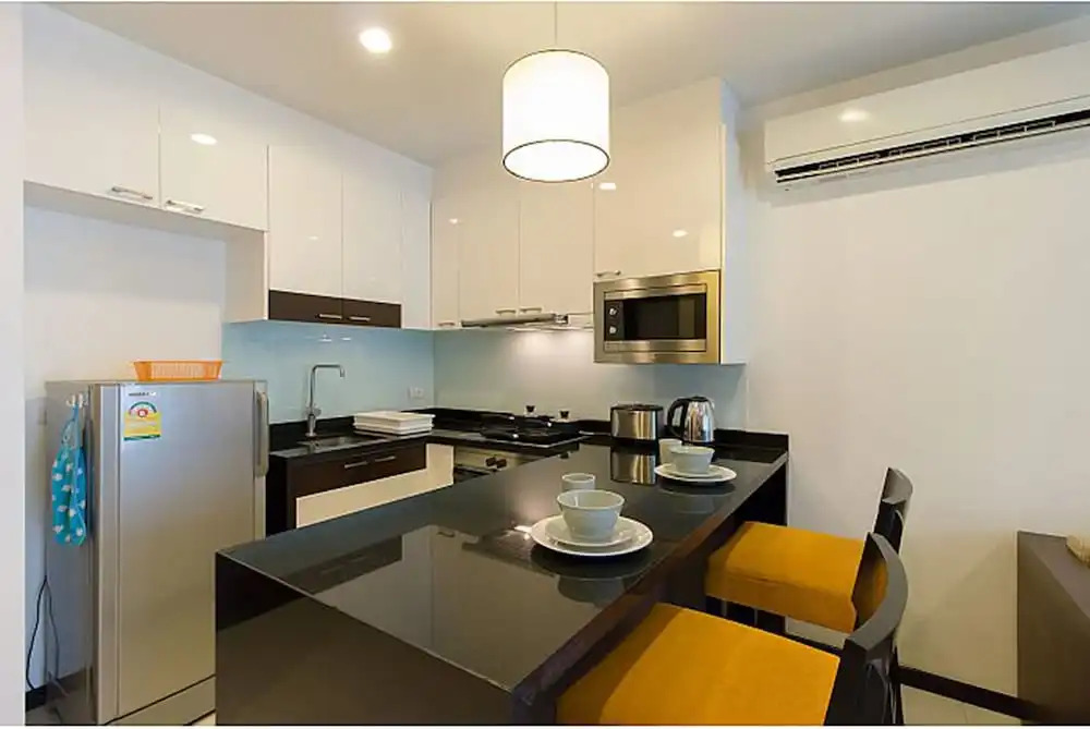 N211 Regent Apartments