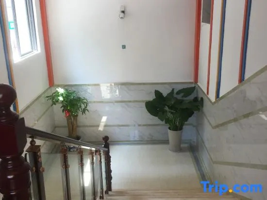 Seven Orange Hotel Shenzhen (Tianan Yungu Huawei Base Store)