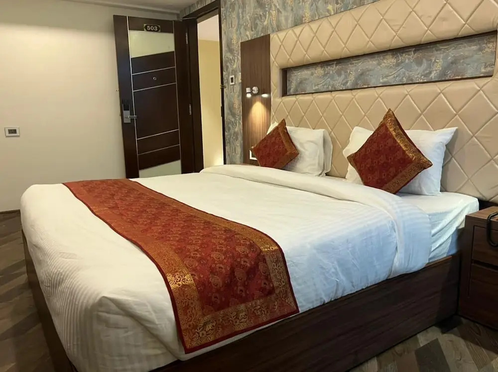 THE TRIUMPH Hotel