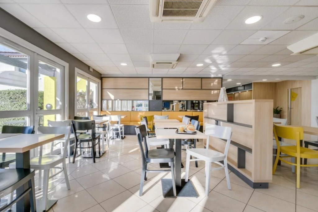 B&B HOTEL FREJUS Puget-sur-Argens
