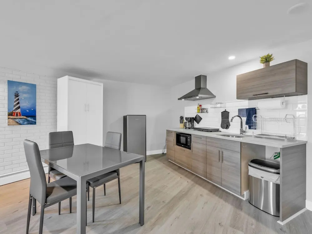 Cliffside Suite #3 - Seacliff Beach Suites