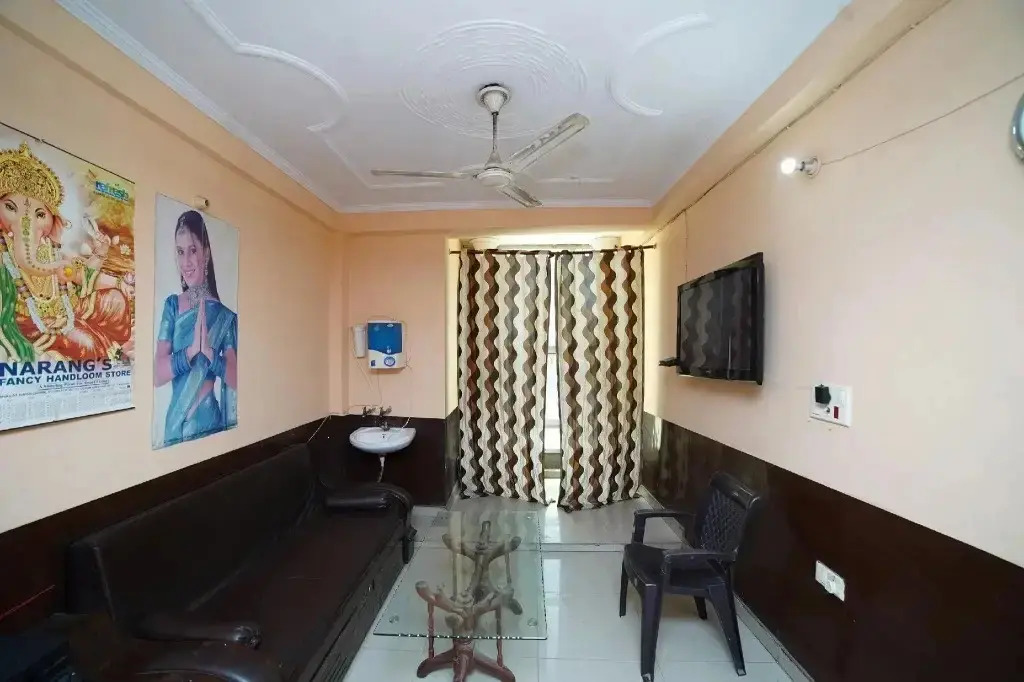 Aarav Guest House by OYO Rooms