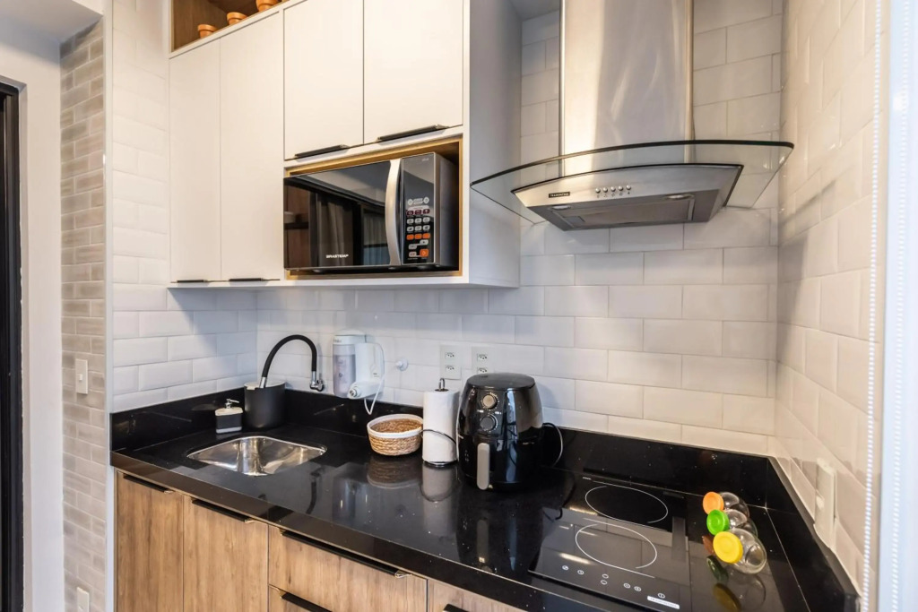 7 Aptos Premium Decorados 2 Qtos Suíte e 1 Qto Vista Panorâmica Varanda Piscina Academia Garagem WiFi Perto do Metrô SP