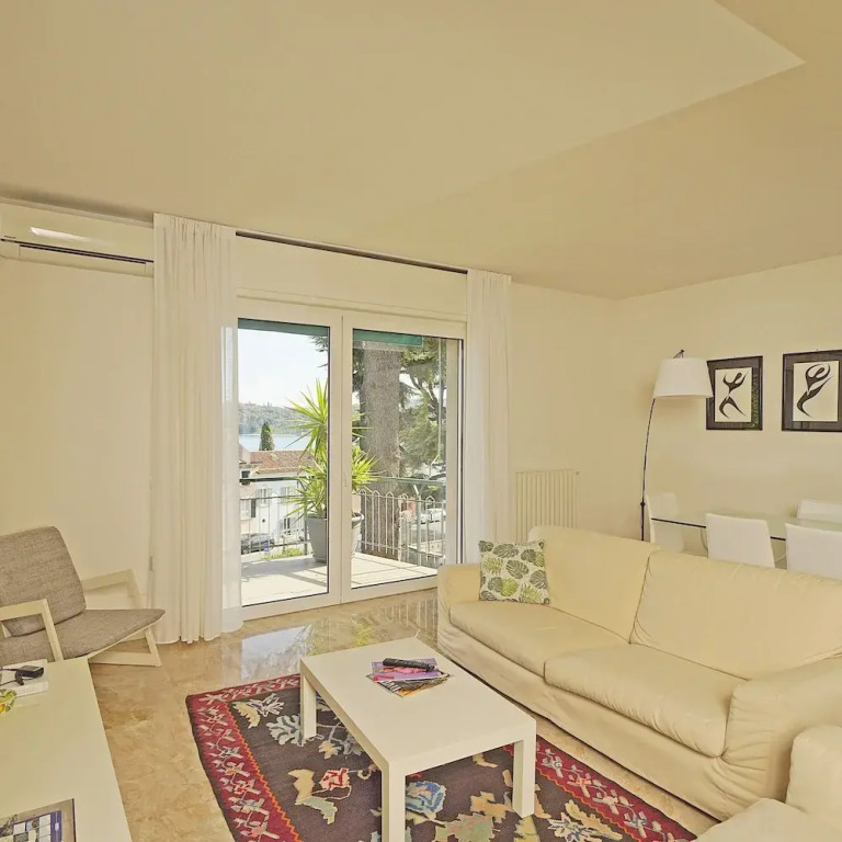 Blu View Apartment in Salo