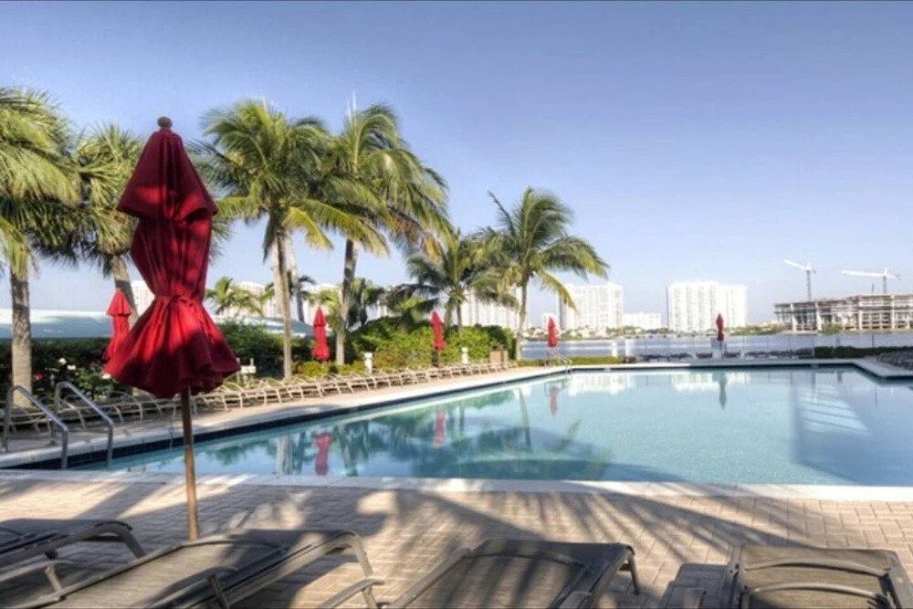 Le Marina Bay 1003 - Condo 6 People, Sunny Isles