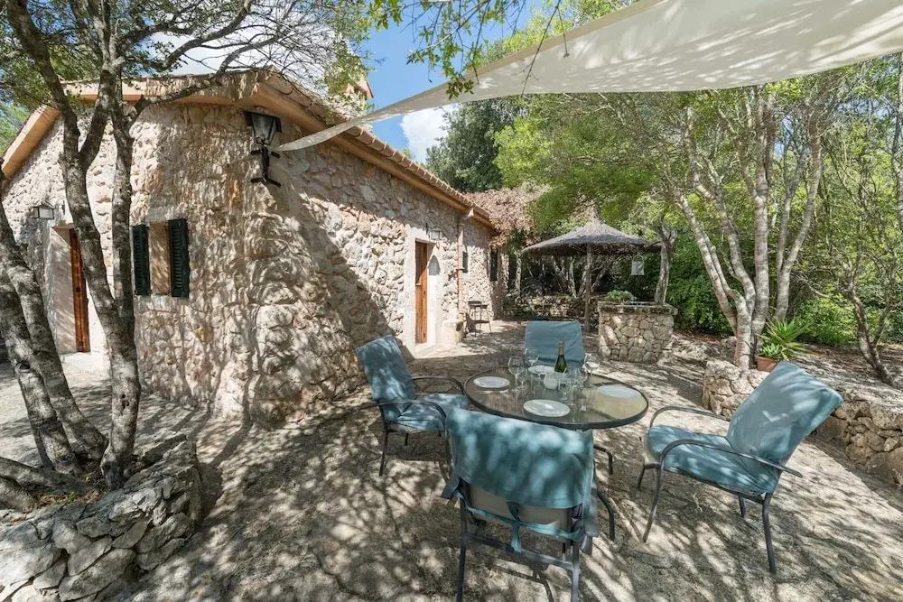 Casa De Piedra