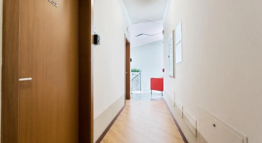 Vignola Rooms Avio