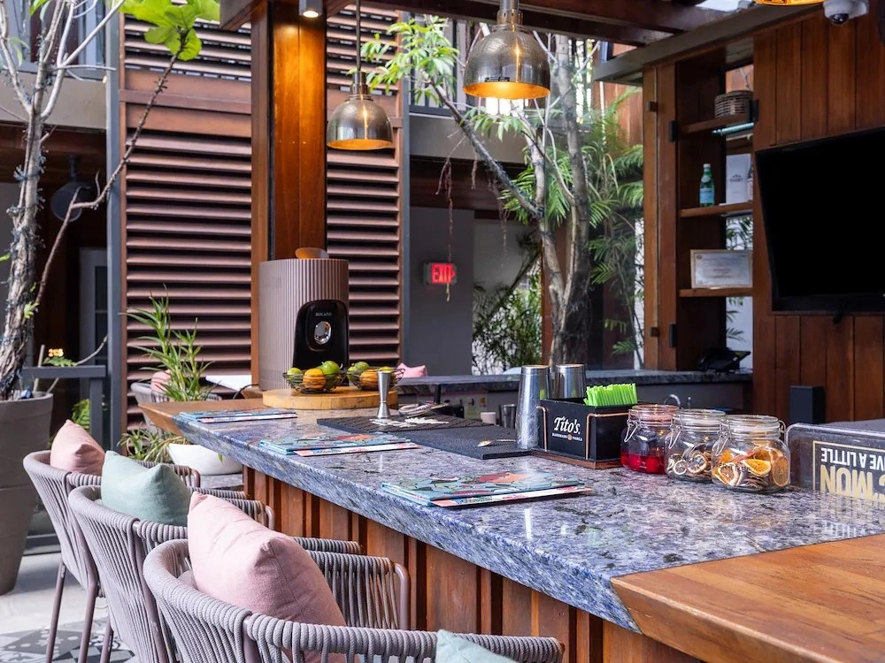 Small Luxury Hotels of the World - Lennox Miami Beach