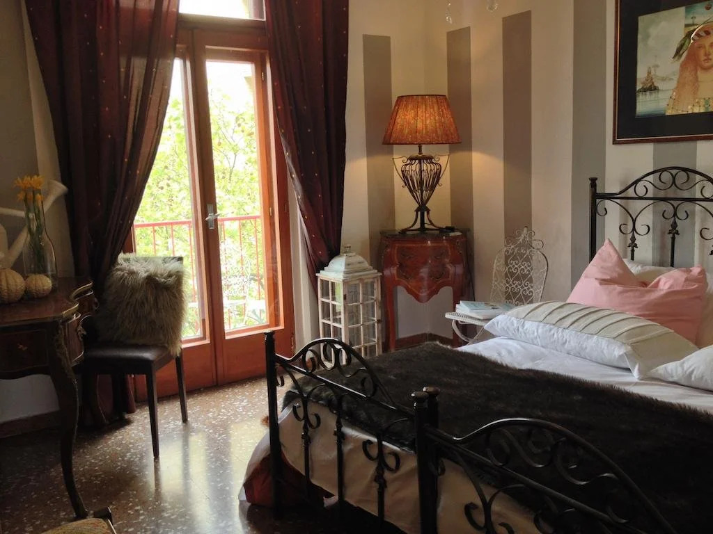 Hotel Mignon