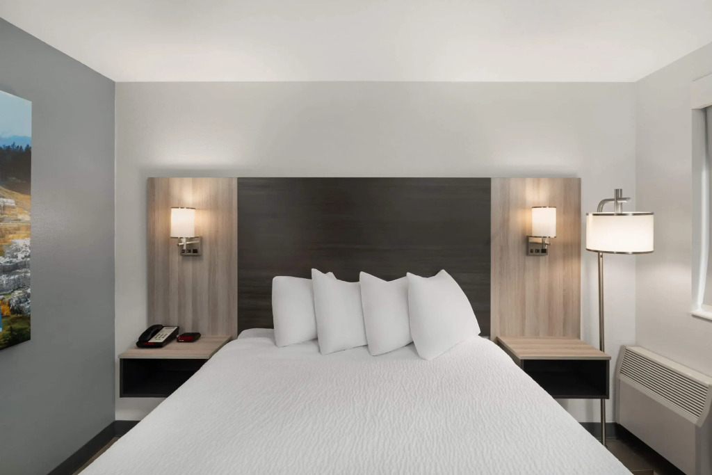 Travelodge by Wyndham Gardiner Yellowstone Park North Entr