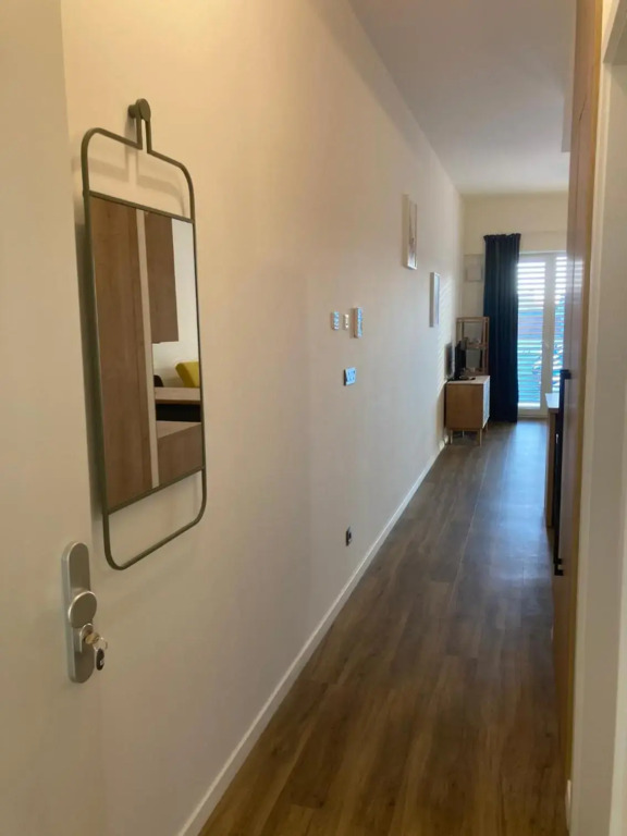 Moderný apartmán/garzónka v centre NR