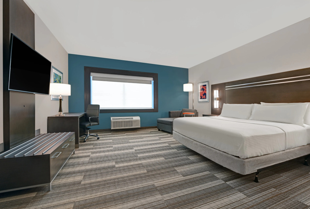 Holiday Inn Express & Suites Memorial - CityCentre by IHG