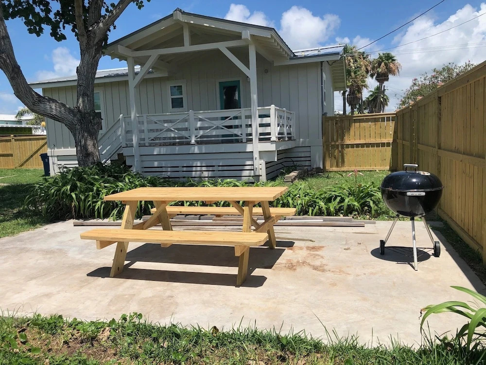 Studio Sea 2 Bedroom Home