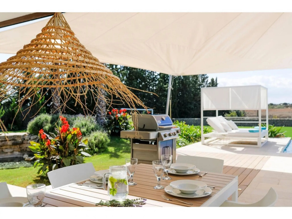 Luxurious country house with pool in Inca for 8 people