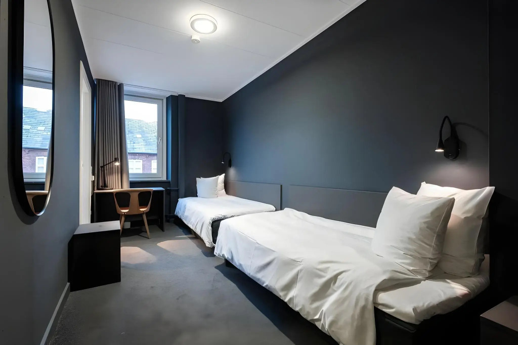 Hotel Maritime