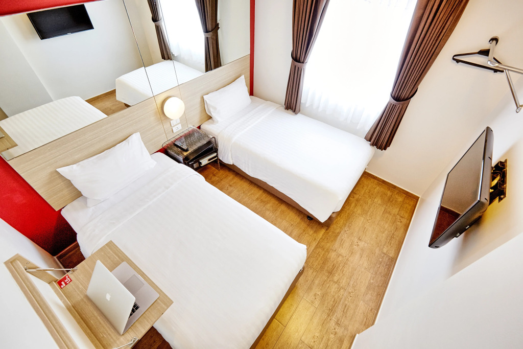 Easy Planet Bangkok Asoke