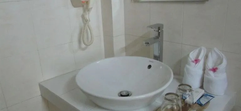 Les Bambous Luxury Hotel