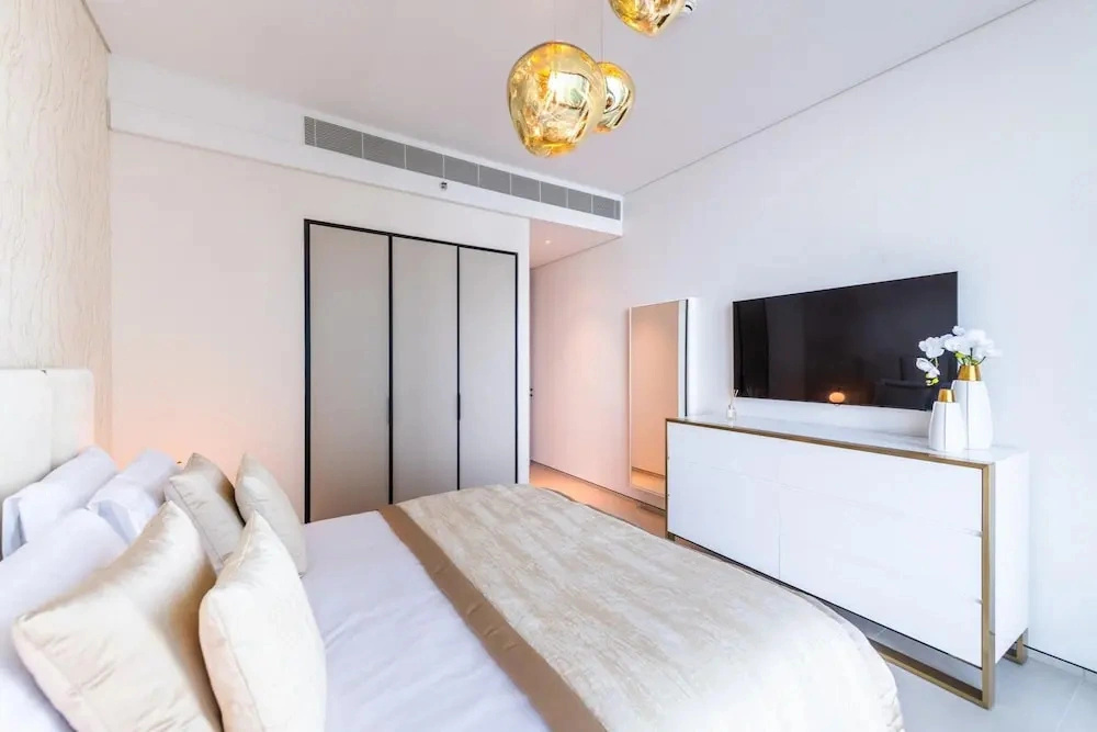 Gorgeous Apt wz Stunning Sea Views in Address JBR