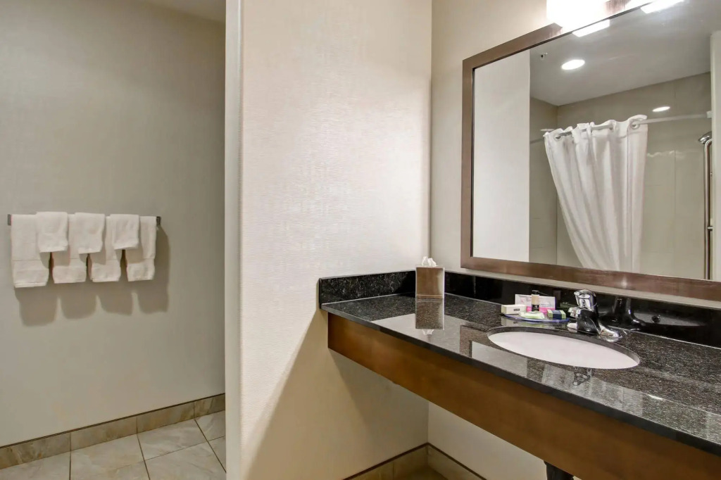 Canalta Hotel Martensville