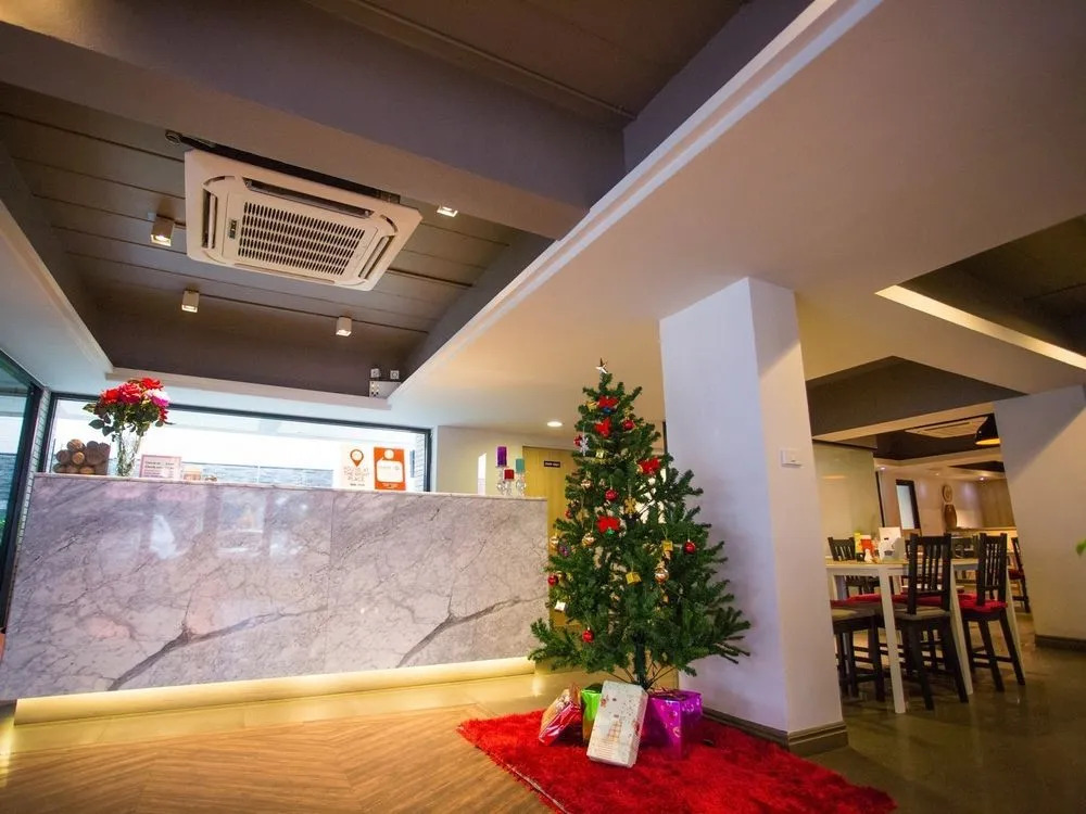 Ratchada Point Hotel
