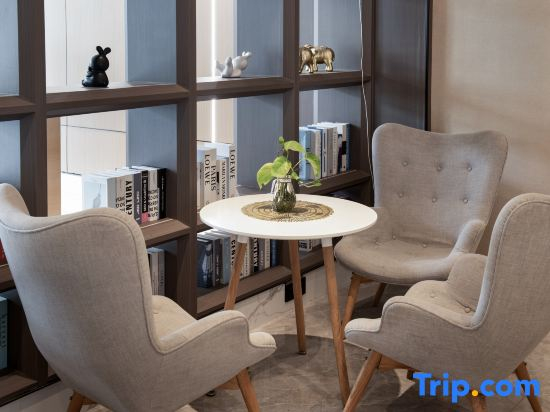Yizhi Hotel (Guangzhou Baiyun International Airport T2T3Branch)