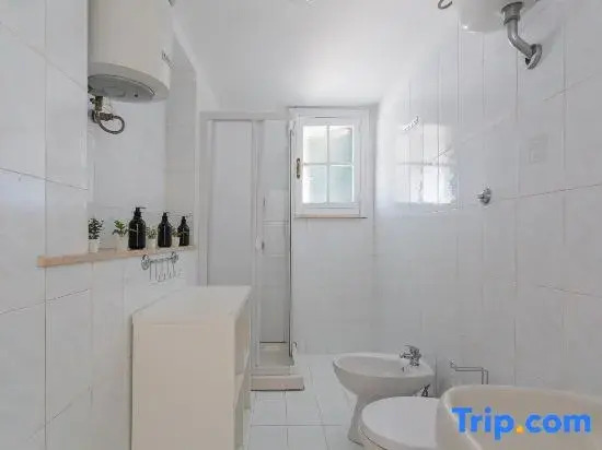 Casa Bianca il Tuo Bnb, Big Terrace Downtown, 15Min Airport & Sea